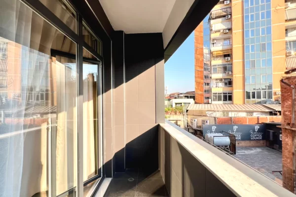 Shtepi me qera Apartament ne Tirane, 1+1, Mobilimi E mobiluar, Pagesa 65,000  Leke.