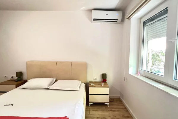 Shtepi me qera Apartament ne Tirane, 2+1, Mobilimi E mobiluar, Pagesa 70,000  Leke.
