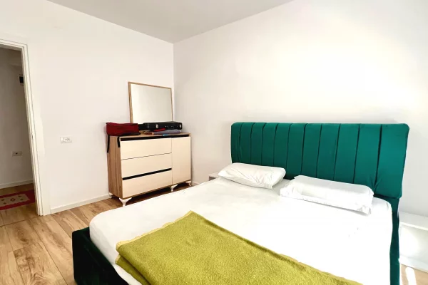 Shtepi me qera Apartament ne Tirane, 2+1, Mobilimi E mobiluar, Pagesa 70,000  Leke.