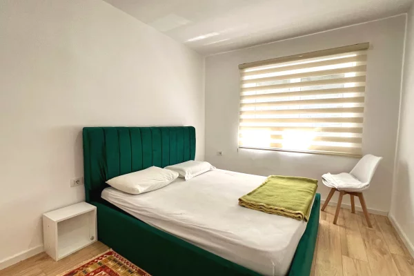 Shtepi me qera Apartament ne Tirane, 2+1, Mobilimi E mobiluar, Pagesa 70,000  Leke.