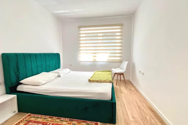 Shtepi me qera Apartament ne Tirane, 2+1, Mobilimi E mobiluar, Pagesa 70,000  Leke.