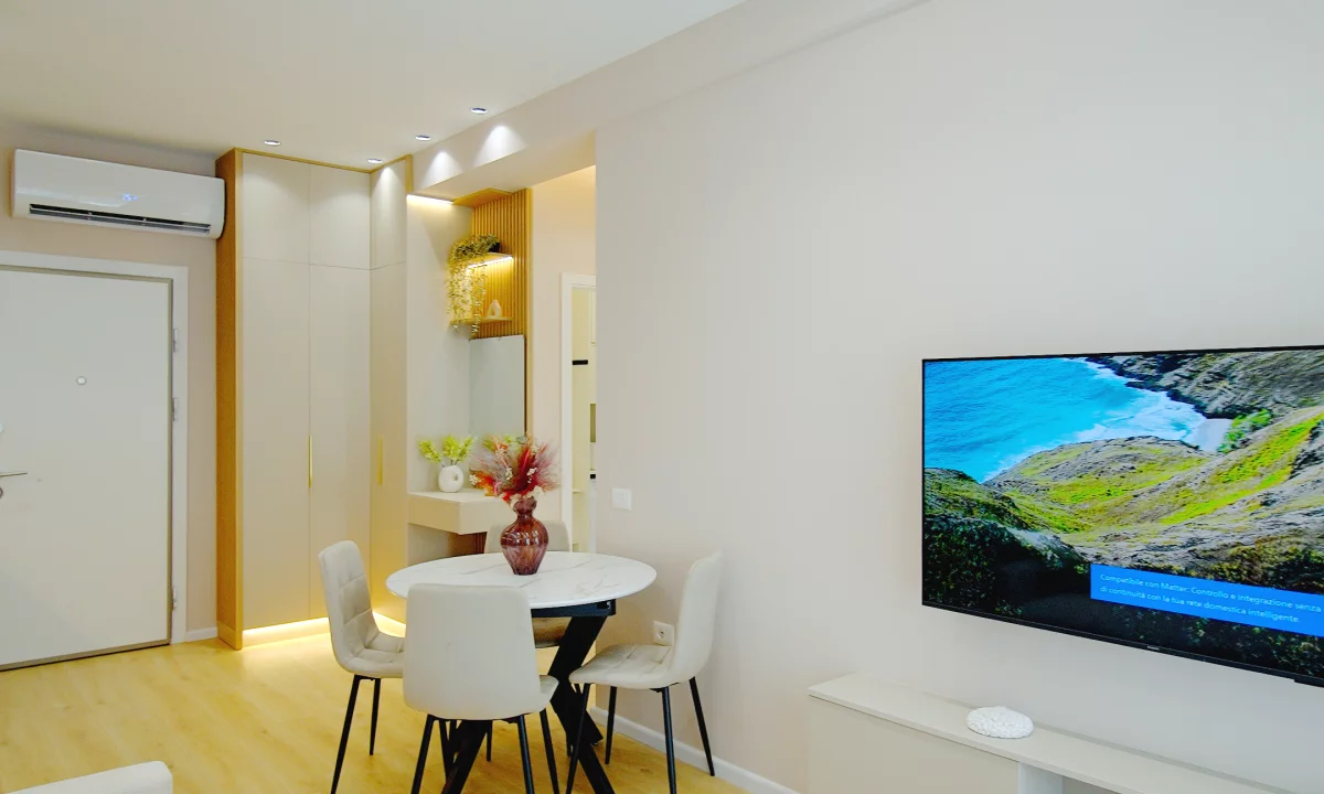 Shtepi ne shitje Apartament ne Tirane, 2+1, Mobilimi E mobiluar, Pagesa 168,000  Euro.