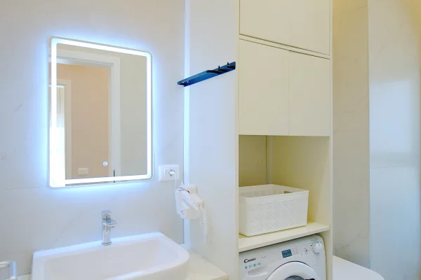 Shtepi ne shitje Apartament ne Tirane, 2+1, Mobilimi E mobiluar, Pagesa 168,000  Euro.
