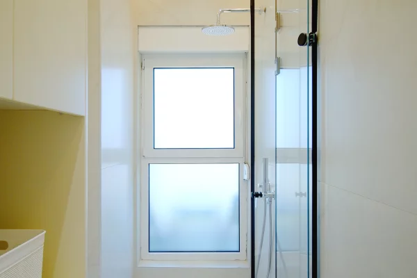 Shtepi ne shitje Apartament ne Tirane, 2+1, Mobilimi E mobiluar, Pagesa 168,000  Euro.