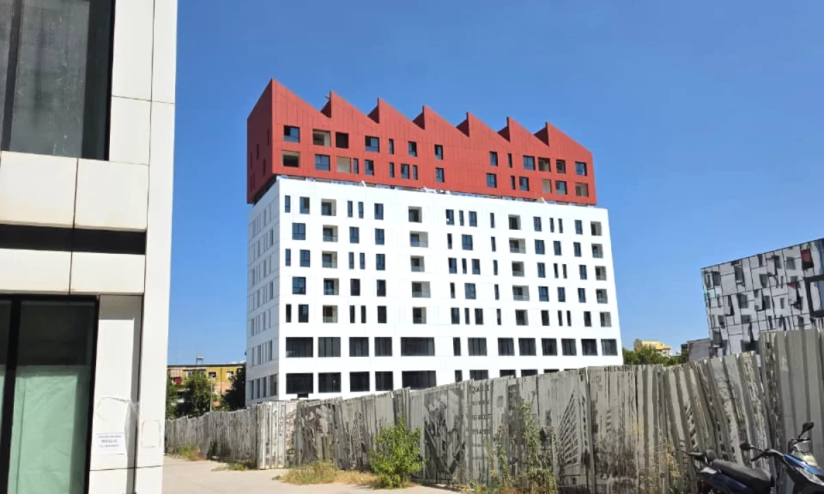 Shtepi ne shitje Apartament ne Tirane, 2+1, Mobilimi Bosh, pa mobiluar, Pagesa 255,000  Euro.