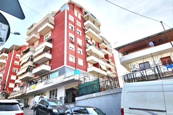 Ambient biznesi ne shitje 3+1 ne Tirane - 50,000 Euro