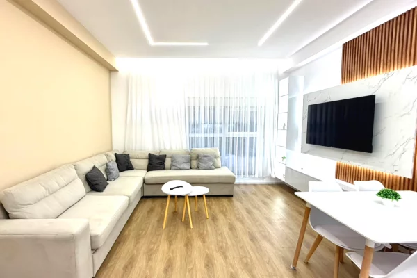 Shtepi me qera 1+1 ne Tirane - 50,000 Leke