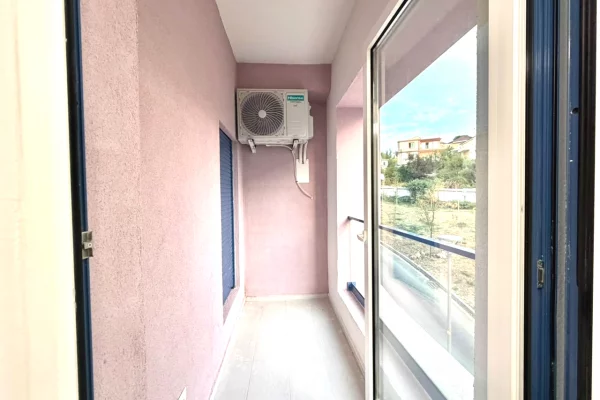 Shtepi me qera Apartament ne Tirane, 1+1, Mobilimi E mobiluar, Pagesa 50,000  Leke.