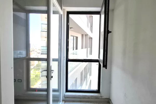 Shtepi ne shitje Apartament ne Tirane, 2+1, Mobilimi Bosh, pa mobiluar, Pagesa 152,000  Euro.