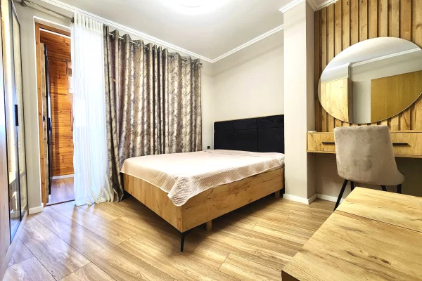 Shtepi me qera Apartament ne Tirane, 2+1, Mobilimi E mobiluar, Pagesa 850  Euro.