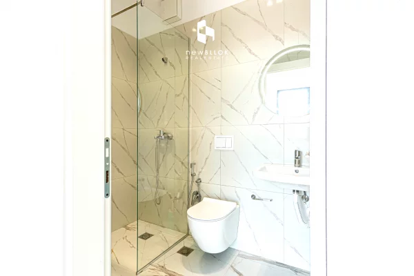 ✨️Me Qera: Elite Office 101 m2 + 1Parkim 2WC🚾 / VERANDE - Kati 12 📍 GOLDEN TOWER (MINE PEZA REZIDENCE) 🌇 890Euro/Muaj 💥
