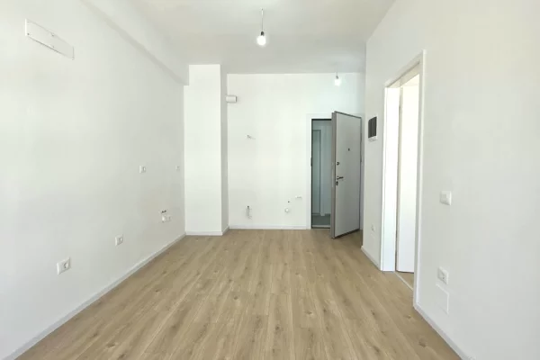 Shtepi ne shitje Apartament ne Tirane, 1+1, Mobilimi E mobiluar, Pagesa 89,500  Euro.