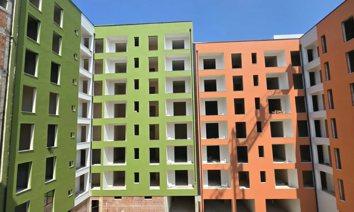 House for Sale Apartment in Tirana, 2+1, Furniture Emty, Payment 116,800  Euro.