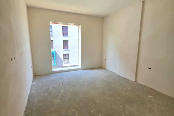 House for Sale Apartment in Tirana, 2+1, Furniture Emty, Payment 105,000  Euro.