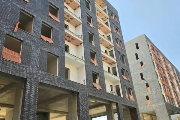 House for Sale Apartment in Tirana, 2+1, Furniture Emty, Payment 105,000  Euro.