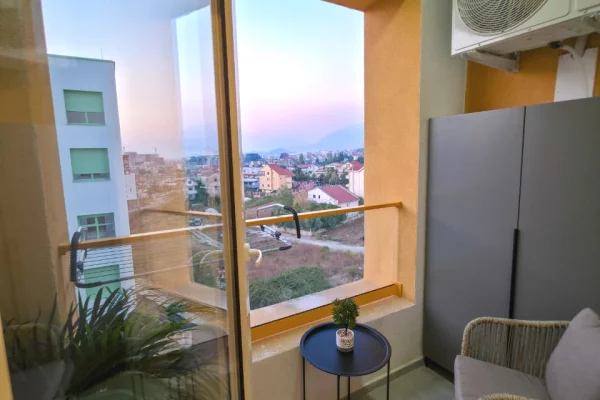 Shtepi me qera Apartament ne Tirane, 1+1, Mobilimi E mobiluar, Pagesa 50,000  Leke.