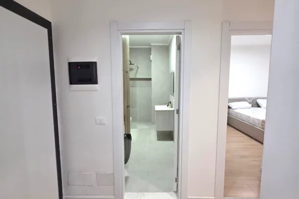 Shtepi me qera Apartament ne Tirane, 2+1, Mobilimi E mobiluar, Pagesa 75,000  Leke.