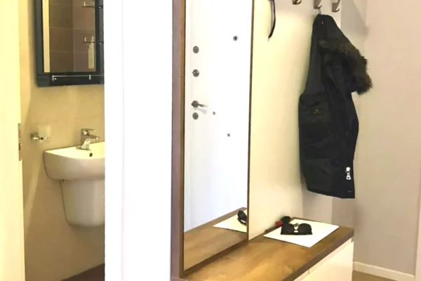 Shtepi me qera Apartament ne Tirane, 2+1, Mobilimi E mobiluar, Pagesa 65,000  Leke.