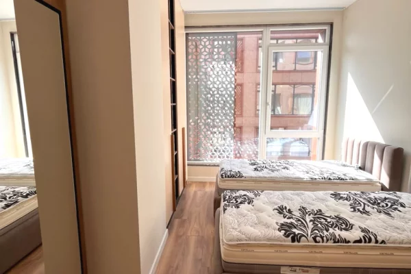 Shtepi me qera Apartament ne Tirane, 2+1, Mobilimi E mobiluar, Pagesa 90,000  Leke.