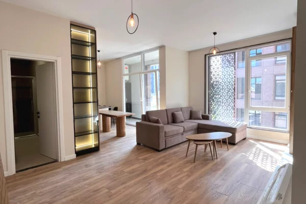 Shtepi me qera Apartament ne Tirane, 2+1, Mobilimi E mobiluar, Pagesa 90,000  Leke.