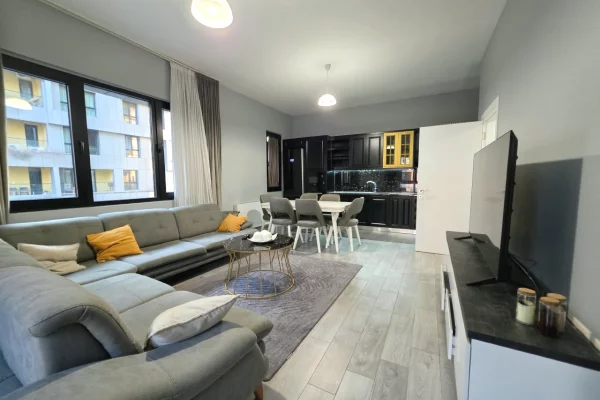 Shtepi me qera 3+1 ne Tirane - 1,300 Euro