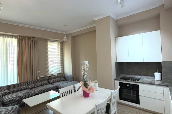 Casa in vendita Appartamento a Tirana, 2+1, Ambiente Arredato, Pagamento 332,000  Euro.