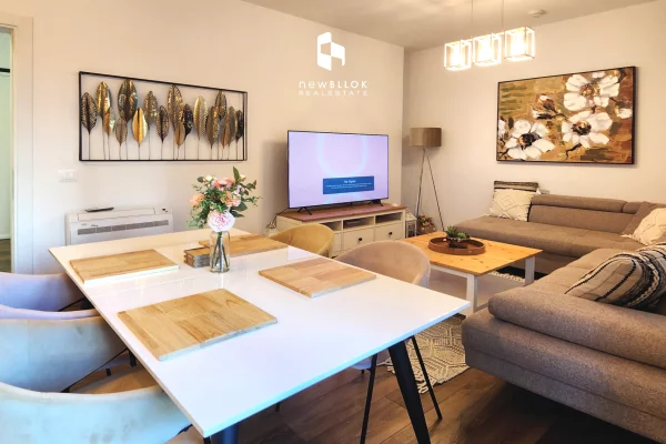 Shtepi me qera Apartament ne Tirane, 2+1, Mobilimi E mobiluar, Pagesa 1,000  Euro.