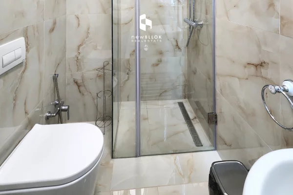 Shtepi me qera Apartament ne Tirane, 2+1, Mobilimi E mobiluar, Pagesa 1,000  Euro.