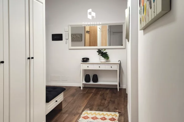Shtepi me qera Apartament ne Tirane, 2+1, Mobilimi E mobiluar, Pagesa 1,000  Euro.