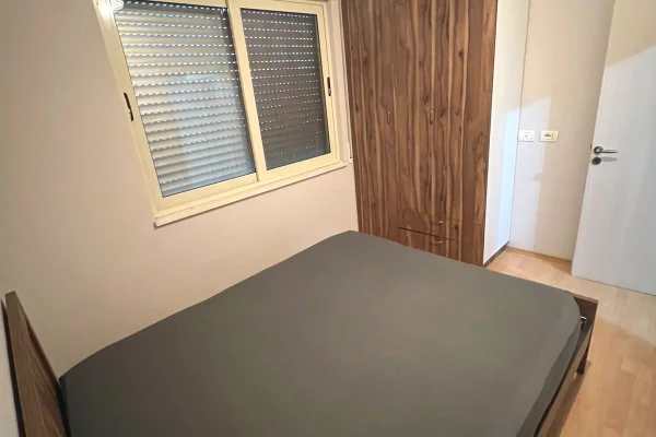 Shtepi me qera Apartament ne Tirane, 2+1, Mobilimi E mobiluar, Pagesa 55,000  Leke.