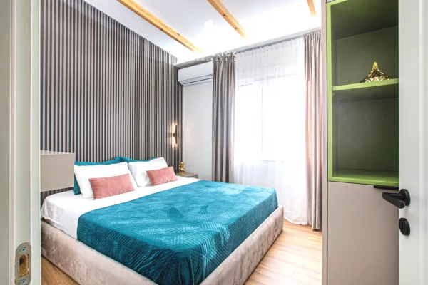 Shtepi ne shitje Apartament ne Tirane, 2+1, Mobilimi E mobiluar, Pagesa 175,000  Euro.