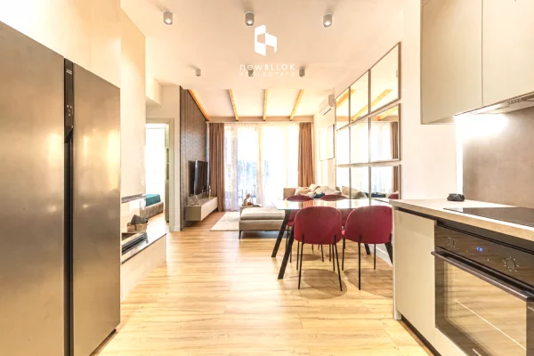 Shtepi ne shitje Apartament ne Tirane, 2+1, Mobilimi E mobiluar, Pagesa 175,000  Euro.