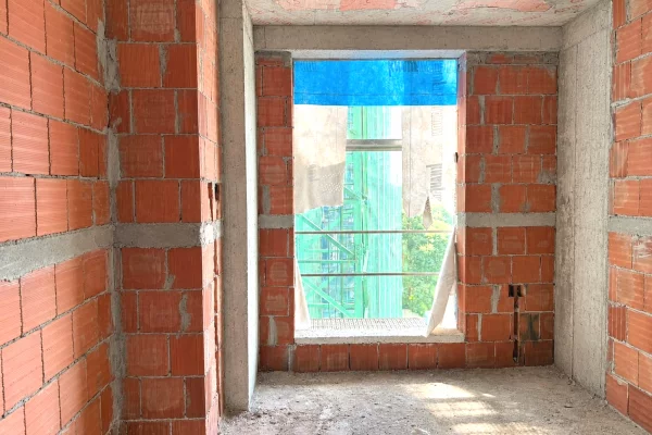 Shtepi ne shitje Apartament ne Tirane, 1+1, Mobilimi Bosh, pa mobiluar, Pagesa 131,000  Euro.