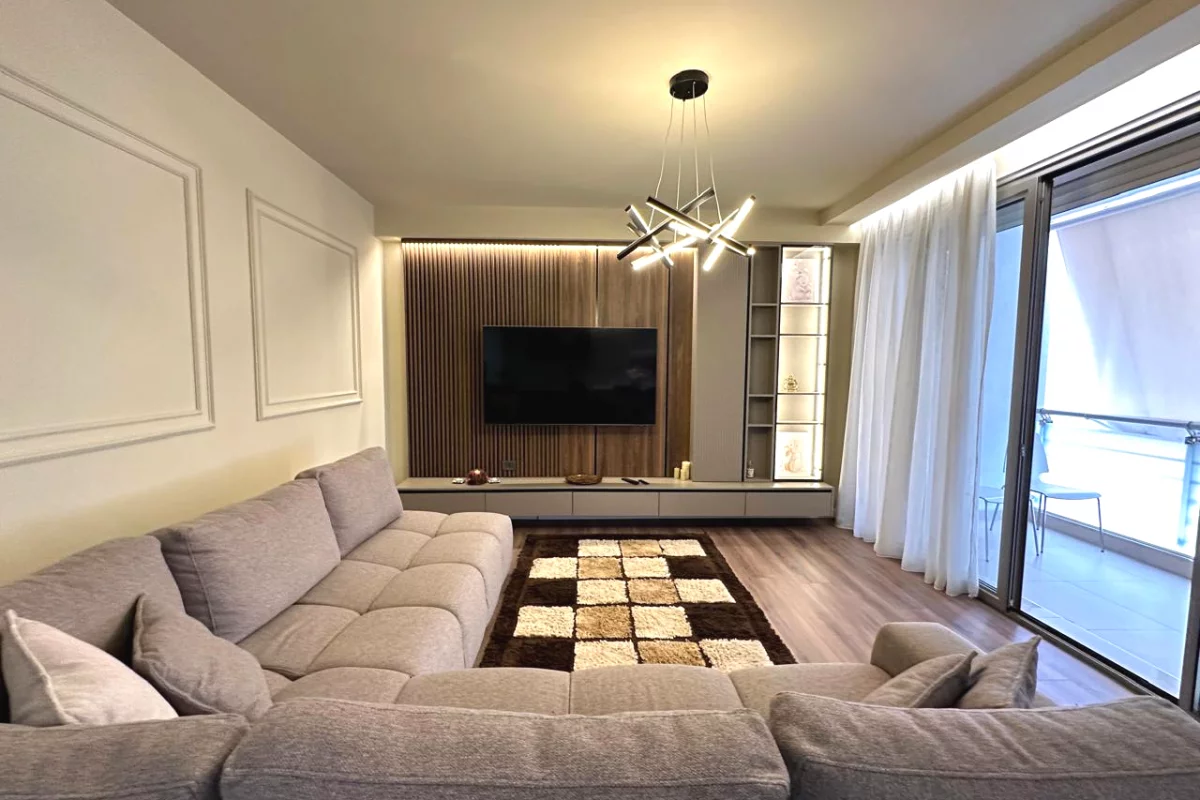 Shtepi me qera Apartament ne Tirane, 2+1, Mobilimi E mobiluar, Pagesa 2,500  Euro.