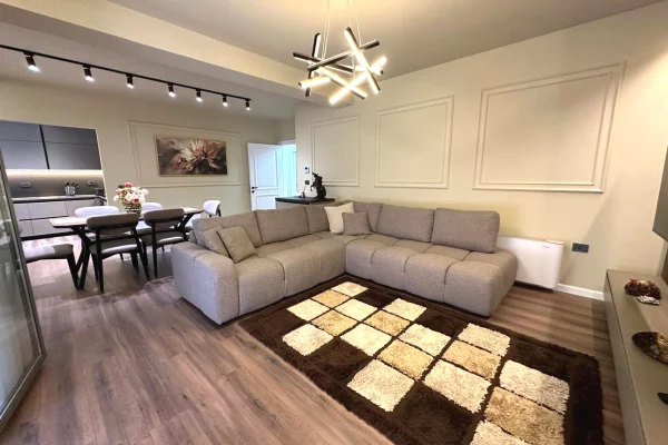 Shtepi me qera Apartament ne Tirane, 2+1, Mobilimi E mobiluar, Pagesa 2,500  Euro.