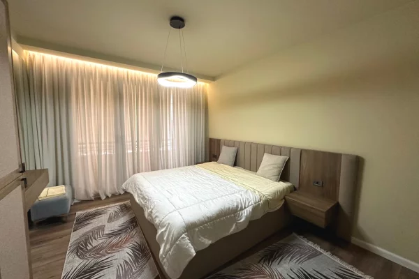 Shtepi me qera Apartament ne Tirane, 2+1, Mobilimi E mobiluar, Pagesa 2,500  Euro.