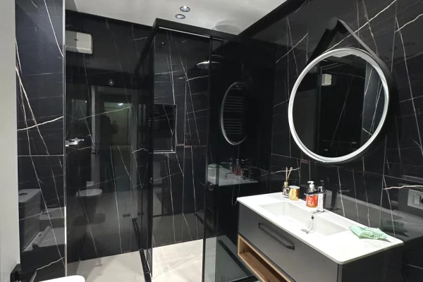 Shtepi me qera Apartament ne Tirane, 2+1, Mobilimi E mobiluar, Pagesa 2,500  Euro.