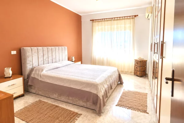 Shtepi me qera Apartament ne Tirane, 1+1, Mobilimi E mobiluar, Pagesa 67,000  Leke.