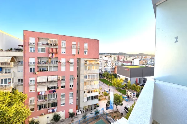 Shtepi me qera Apartament ne Tirane, 1+1, Mobilimi E mobiluar, Pagesa 65,000  Leke.