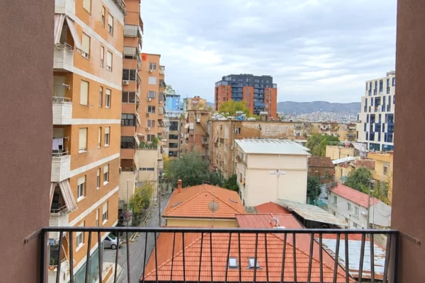ME QERA: 2 Amb. Pune📍Rez. Gardenia - Myslym Shyr || 65,000Leke/Muaj - KT.3 - SP.75m2 || Nje mundesi ideale per bizneset ne Zemer te Tiranes✨️