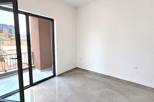 ME QERA: 2 Amb. Pune📍Rez. Gardenia - Myslym Shyr || 65,000Leke/Muaj - KT.3 - SP.75m2 || Nje mundesi ideale per bizneset ne Zemer te Tiranes✨️