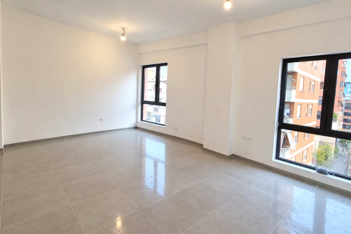 ME QERA: 2 Amb. Pune📍Rez. Gardenia - Myslym Shyr || 65,000Leke/Muaj - KT.3 - SP.75m2 || Nje mundesi ideale per bizneset ne Zemer te Tiranes✨️
