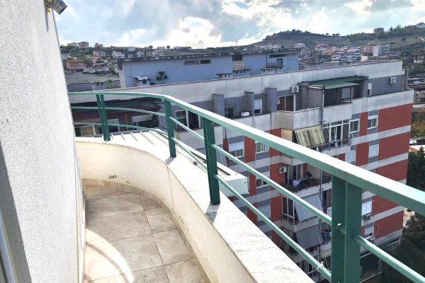 Shtepi me qera Apartament ne Tirane, 1+1, Mobilimi E mobiluar, Pagesa 40,000  Leke.