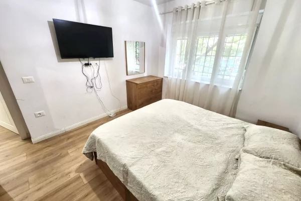 Shtepi me qera Apartament ne Tirane, 2+1, Mobilimi E mobiluar, Pagesa 60,000  Leke.