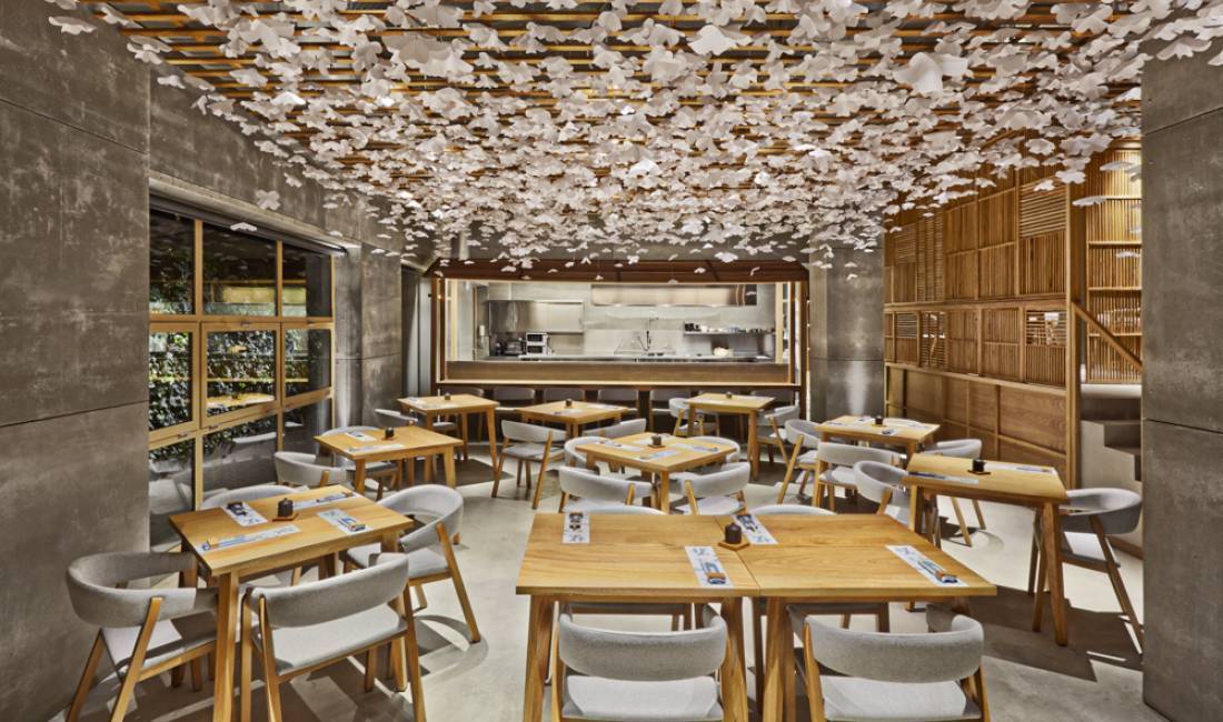 Njoftime Pune ne Himare, Profesioni Kamarier , , Pagesa 850  Euro.