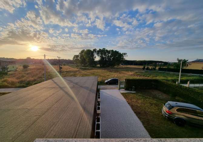 Ambiente Commerciale in Vendita 6+1 a Durazzo - 955,000 Euro