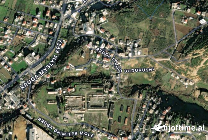 Truall ose Toke ne Tirane - 24,000 Euro