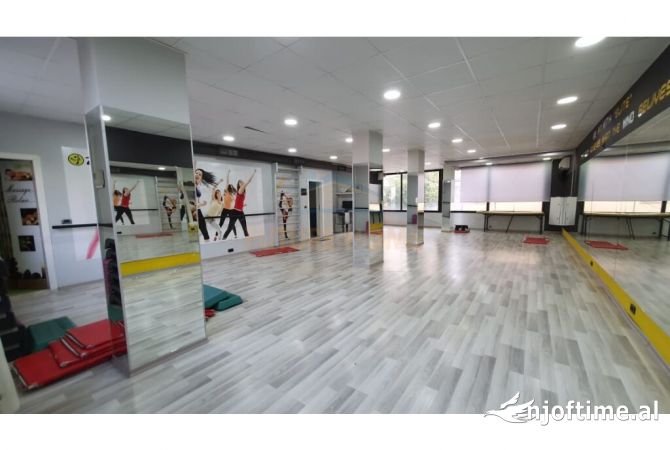 Business Property in Sale 1+1 in Tirana - 1,300,000 Euro