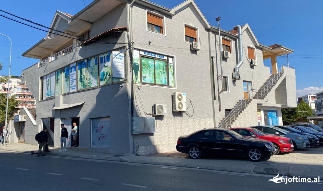 Ambjent biznesi me qera 2 kate te viles.kati 0-1