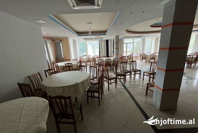 Ambiente Commerciale in Affitto 2+1 a Tirana - 900 Euro